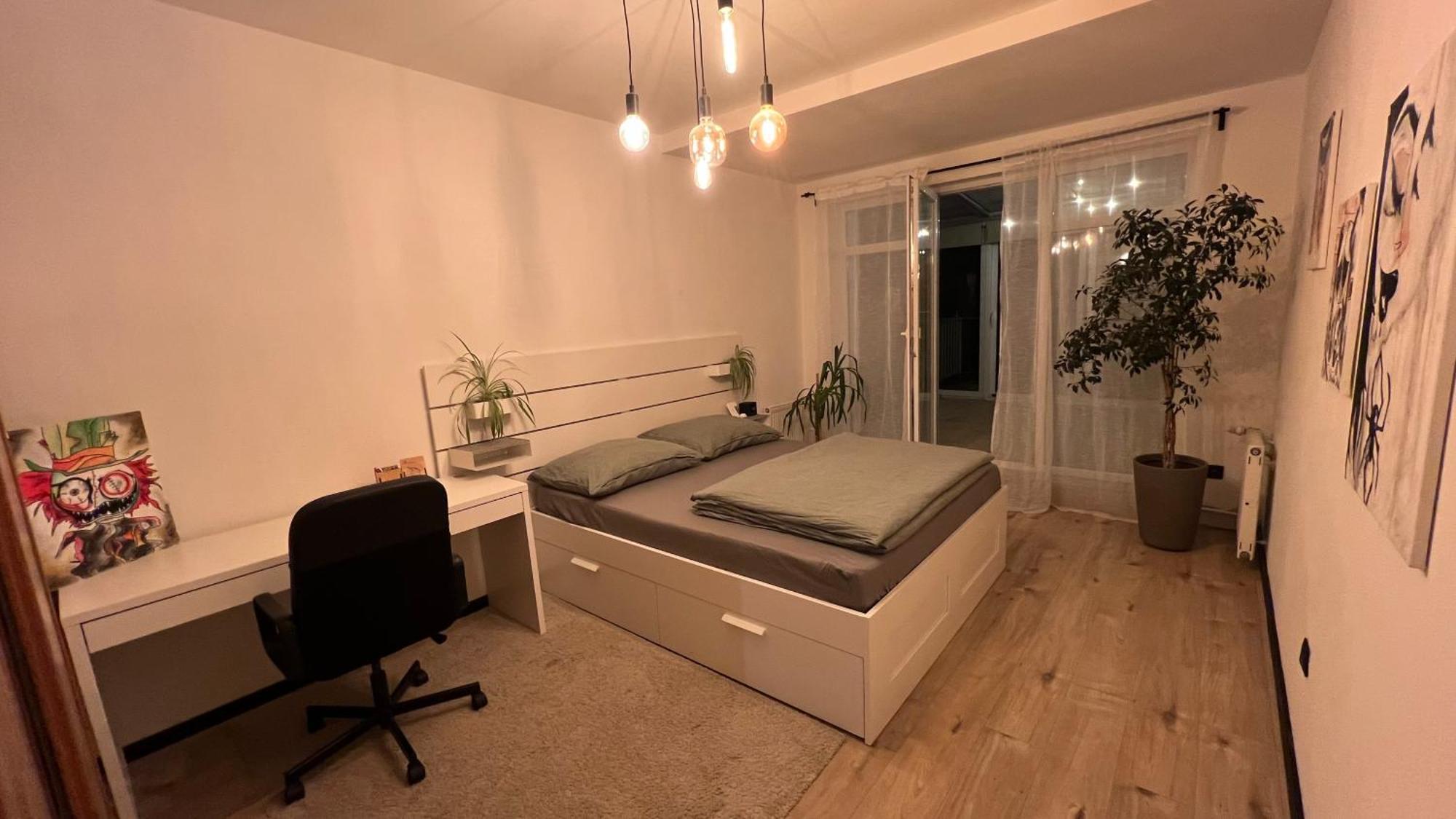 Lake Apartment, 2X Free Garage, 10 Mins To Centre Bratislava Exterior photo